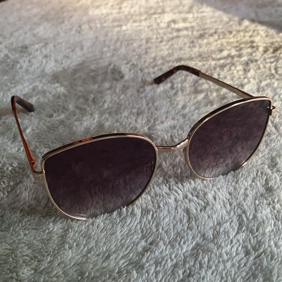 Express sunglasses - Picture 2 of 4